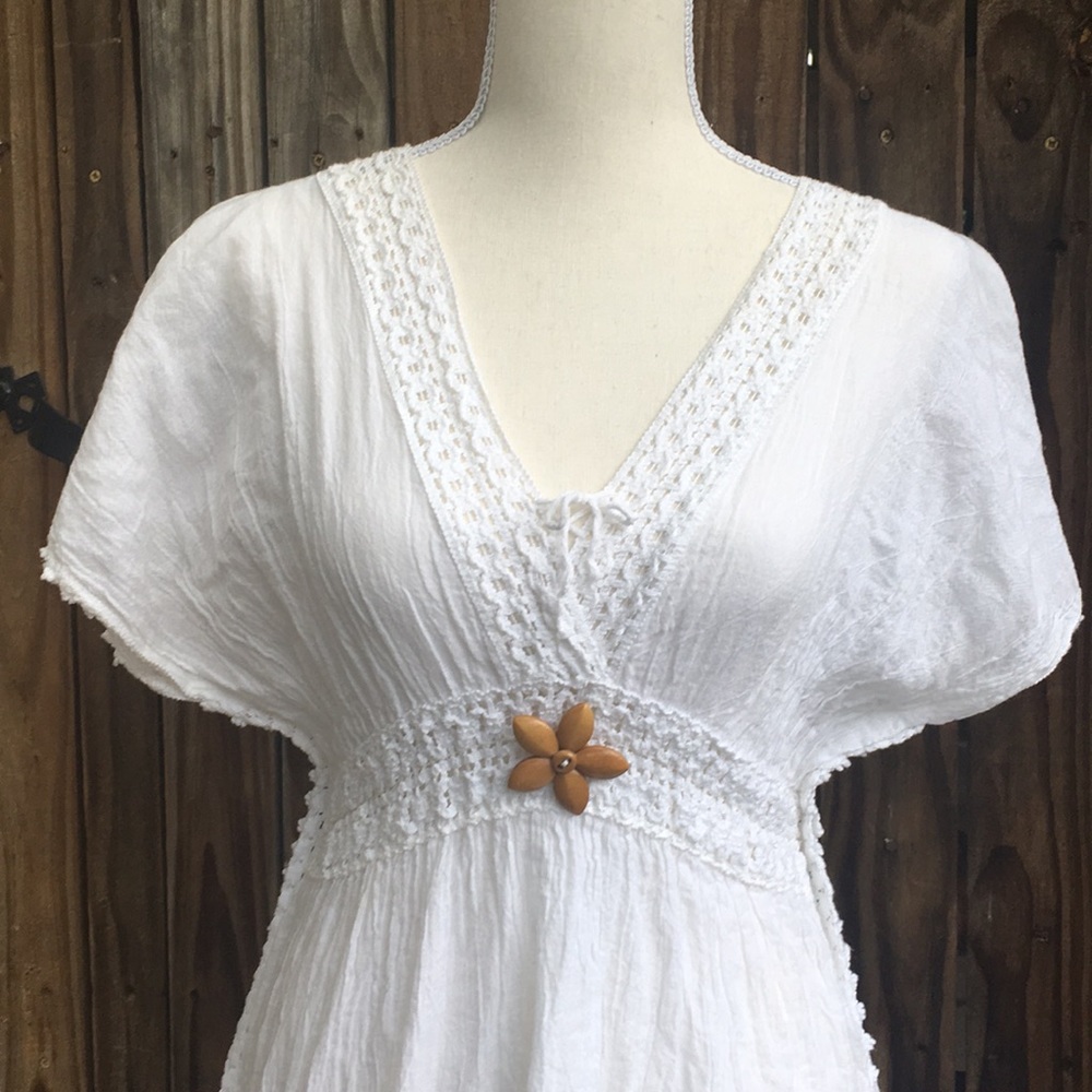 🔥💥NWOT🔥💥WHITE BOHO MINI CROCHET DRESS✨ - Picture 7 of 8